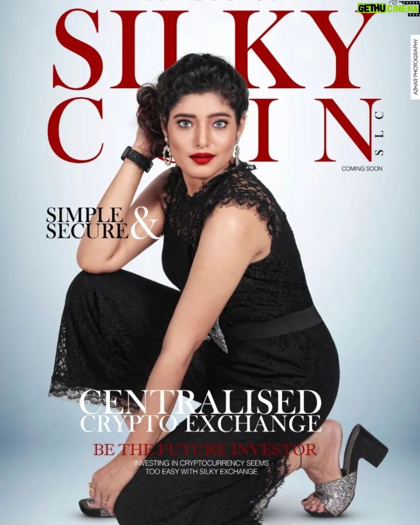 Priyanka Panigrahi Instagram - #silkycoin😍 #magazinecover #muaby@samirprusty_makeup and @pinkysahoopinkys #photography_by_@sk_azhar_ali