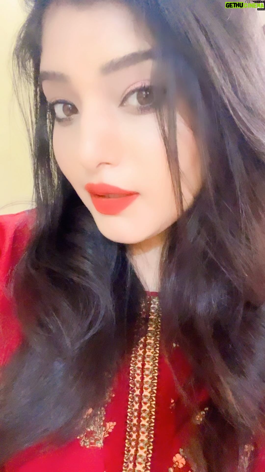Priyanka Panigrahi Instagram - #ei sundara mar dala re mar dalega🫶🏻🫶🏻