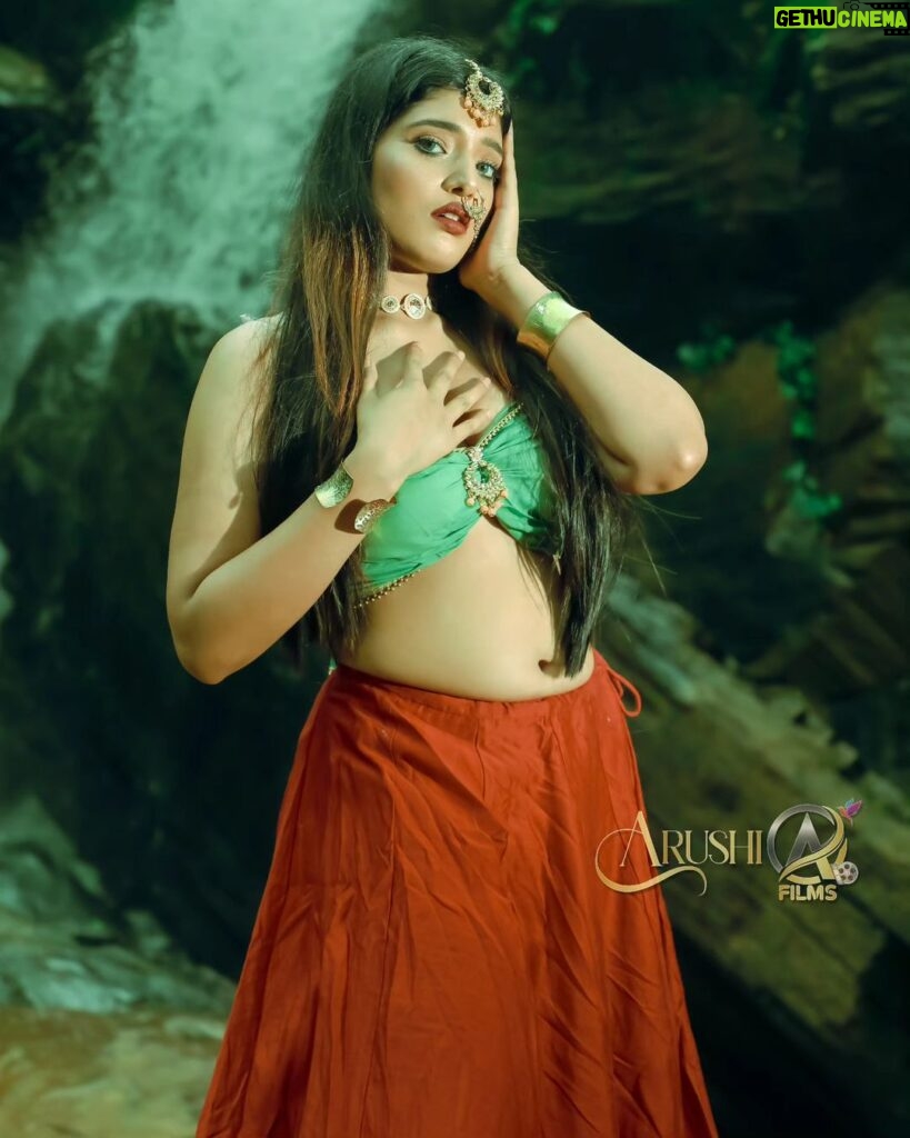 Priyanka Panigrahi Instagram - Model - Priyanka Panigrahi Click by -@purna_sahoo_47 Concept -@rajeshranjanmohanty Dop - @dhirensahuoffcial Mekaup -@surendrapatra1503 Special thanks -@rajeshranjanfilms & @manoramachoudhuryofficial #newmusic #songs #modeling #aarivmusic #rajeshranjanmohanty #rajeshranjanfilms #priyankapanigrahi #modelshoot #photographylovers #instagood #instagram #mykoraput #raniduduma_waterfall #ranidudumawaterfallsofkoraput Bhubaneswar, India