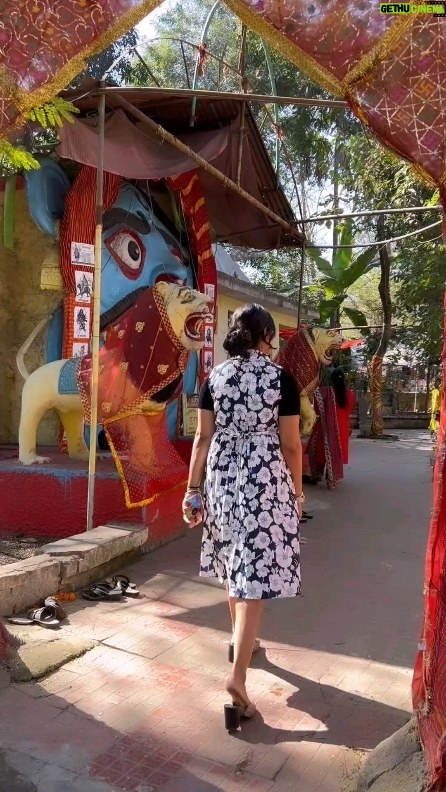 Priyanka Panigrahi Instagram - Happy Durga Puja 💐 Bhubaneswar, India