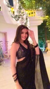 Priyanshi Yadav Instagram - ये चूड़ियाँ , ये बालियां , ये प्यारा सा लिबास🕊️🪞📜 #reels #instagram #saree #indianaesthetics Mumbai, Maharashtra