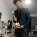 Priyanshu Painyuli Instagram – 1st One is here😊 and I can’t stop smiling😊😊 Thank you so much @lionsgoldawards for recognising me as the ‘Talented Multifaceted Actor’ of the Year. 
It was a special year for me with some very special releases from ‘Uturn’ by @arifkhan09 to ‘Charlie Chopra’ by @vishalrbhardwaj to ‘Pippa’ by @rajamenon and ‘Shehar Lakhot’ by @nopi . Shukriya to all the Directors who trusted me with their scripts 😊🙏🏼
This award is to each one of you ( cast n crew ) I have worked with🤗🤗 Thank you so much to each one of you who has complimented me for my work at least once in my life.. an appreciation is always what keeps an artist going and then an award makes you believe You are on the right path.😊😊 SHUKRIYA 🤗🤗 

#lionsgoldawards2023 #Uturn #charliechopraandthemysteryofsolangvalley #pippa #sheharlakhot