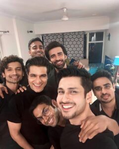 Priyanshu Painyuli Instagram - Sher ikkatha hue hain 🦁