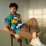 Priyanshu Painyuli Instagram - ‘Oh my love, my beloved, my sweet love’ - ‘Jamal Jamalek Jamaloo Jamal Kudu’. The song was first sung by Shirazi Choir of the Kharazemi Girls High School in the 1950s and over the years it has become a popular wedding song. It is said to be adapted from a poem of the same name, written by famous Iranian poet Bijan Smandar. This track has become a rage I thought why not learn more about the original one😊😊 #jamaljamaloosong #animal #original