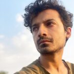 Priyanshu Painyuli Instagram – Dev se abhi tak mile ya nahi ??
#sheharlakhotonprime Jaao Jaake Dekh lo. Mil lo 😊 

#amazonprime #webshow