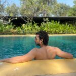 Priyanshu Painyuli Instagram – Basking on the Sun with some water energy 🔆 in a very peaceful n beautiful @toothmountainfarms.