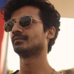Priyanshu Painyuli Instagram – I Chose to Pose. Not to get interrupted. 
Thanks @nidhee.kapoor 🙄
#Devkaattitude