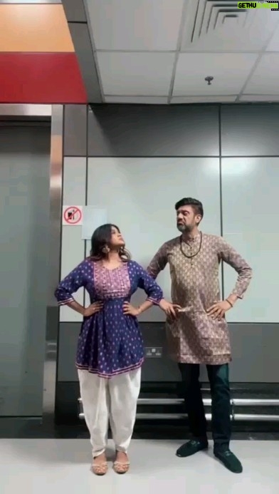 Punnagai Poo Gheetha Instagram - Stand a chance to watch #SilaNodigalil Premiere on 24th November with @richardrishi @yashikaaannand & @punnagaipoogheetha 😍 All you have do to is just post your Fun Maaro hook steps on your FB, IG and TikTok and hashtag #FunMaroo #SilaNodigalil Tag us on @lotusfivestarav @rgcreationsmy @punnagaipoogheetha @silanodigalilmovie Don't forget to set your profile as PUBLIC! Contest ends 23 November 2023. *Applicable for Klang Valley residents only Lucky 5 winners will get chosen 😍 Good luck! @vinaybharadwaj1 @ayngaran_official @saregamatamil #LotusFiveStarAV #LFSMovies