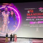 Punnagai Poo Gheetha Instagram – Thank you Malaysia for so much love! Sila Nodigalil World Premier in Malaysia 🩶 

We are grateful for such incredible response and massive reach 🙏🏻

@silanodigalilmovie  @punnagaipoogheetha @richardrishi @yashikaaannand Malaysia , Kuala Lumpur