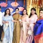 Raadhika Sarathkumar Instagram - Wedding time of @karthika_nair9 with Rohit , daughter of @radhanair_r and Rajsekaran, with the loyal 80s to add to the laughter and give love @suhasinihasan @chiranjeevikonidela @poonam_dhillon_ @poornimabhagyaraj @apnabhidu @menaka.suresh @sujataavijaykumar @revathyasha a beautiful and superbly organised wedding, enjoyed the warmth and love.❤️❤️❤️❤️❤️❤️