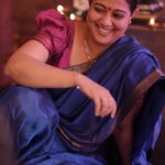 Rachana Narayanankutty Instagram – That joy of teaching 🤍🙏🏼 @srishtibyrachana 
PC @gokuldas.ks #danceteacher #indianclassicaldance #kūchipūdi #kuchipudi #kuchipudidance #rachananarayanankutty #srishtibyrachana