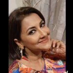Rachna Banerjee Instagram - Pujo fun and bday celebration continues.... Memories to cherish forever😍😊😍😊 @_sriparna_roy @raysanchari #RachnaBanerjee #actress #entrepreneur #reelsinstagram #reelkarofeelkaro #reelkarofeelkaro♥️ #reels #positvevibes #postoftheday #post #instagood #instadaily #instagram #pujoadda #pujovibes #bdaybash🎉 #celebration #like #like4like #likesforlikesback #likeforfollow