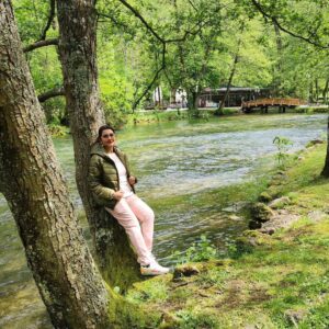 Rachna Banerjee Instagram - Breathtaking natural scenery..
Pedestrian zones and parks makes Sarajevo a pleasant n unique place .

#RachnaBanerjee #actress #entrepreneur #travel #instagram #instapostoftheday #instagood #europe #travelphotography #lovefortravel #lovethenature🍃🍂🌿🌳😍 #vacation #goodvibes #goodtime