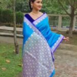 Rachna Banerjee Instagram - A Benarasi never goes out of fashion. Grab this gorgeous 𝐓𝐚𝐧𝐜𝐡𝐮𝐢 𝐛𝐞𝐧𝐚𝐫𝐚𝐬𝐢 𝐬𝐚𝐫𝐞𝐞 from Varanasi curated exclusively by Rachna's Creation! 𝐖𝐡𝐚𝐭𝐬𝐚𝐩𝐩 𝐨𝐧 𝟗𝟖𝟑𝟏𝟎𝟑𝟓𝟔𝟔𝟕 𝐭𝐨 𝐨𝐫𝐝𝐞𝐫. #RachnaBanerjee #RachnasCreation #actor #entrepreneur #Fashion #Saree #WeddingCollection #fashion #saree #womenswear #kolkata #mumbai #delhi #chennai #bangalore #hyderabad #shopnow #ordernow #buynow #Benarasi #Varanasi