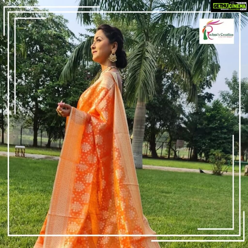 Rachna Banerjee Instagram - A classic Jamdani never goes out of fashion. Here's one in silk to level up your style game. 🌼 Grab this gorgeous 𝐒𝐢𝐥𝐤 𝐉𝐚𝐦𝐝𝐚𝐧𝐢 now! 𝐖𝐡𝐚𝐭𝐬𝐚𝐩𝐩 𝐨𝐧 𝟗𝟖𝟑𝟏𝟎𝟑𝟓𝟔𝟔𝟕 𝐭𝐨 𝐨𝐫𝐝𝐞𝐫. #RachnaBanerjee #RachnasCreation #actor #entrepreneur #Fashion #Saree #fashion #saree #womenswear #Wednesday #WowWednesday #shopnow #ordernow #buynow #Silk #Jamdani #Heritage #traditional #ethnicwear #ethnicfashion #indianwear #traditionalattire #indianattire #Bengal #WeavesOfBengal #POTD #OOTD #Fashionista #styling #photography #Shopping
