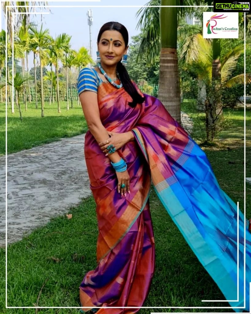 Rachna Banerjee Instagram - Exquisite elegance meets stunning prints. Embrace the rich and graceful of 𝐏𝐮𝐫𝐞 𝐊𝐚𝐭𝐚𝐧 𝐒𝐢𝐥𝐤 𝐰𝐢𝐭𝐡 𝐈𝐤𝐤𝐚𝐭 𝐏𝐫𝐢𝐧𝐭 curated exclusively by Rachna's Creation! 𝐖𝐡𝐚𝐭𝐬𝐚𝐩𝐩 𝐨𝐧 𝟗𝟖𝟑𝟏𝟎𝟑𝟓𝟔𝟔𝟕 𝐭𝐨 𝐨𝐫𝐝𝐞𝐫. #RachnaBanerjee #RachnasCreation #actor #entrepreneur #Fashion #Saree #WeddingCollection #fashion #saree #womenswear #kolkata #mumbai #delhi #chennai #bangalore #hyderabad #joy #KatanSilk #Silk #IndianWeaves #WeavesOfIndia #IndianAttire #KatanSilk #IkkatPrint