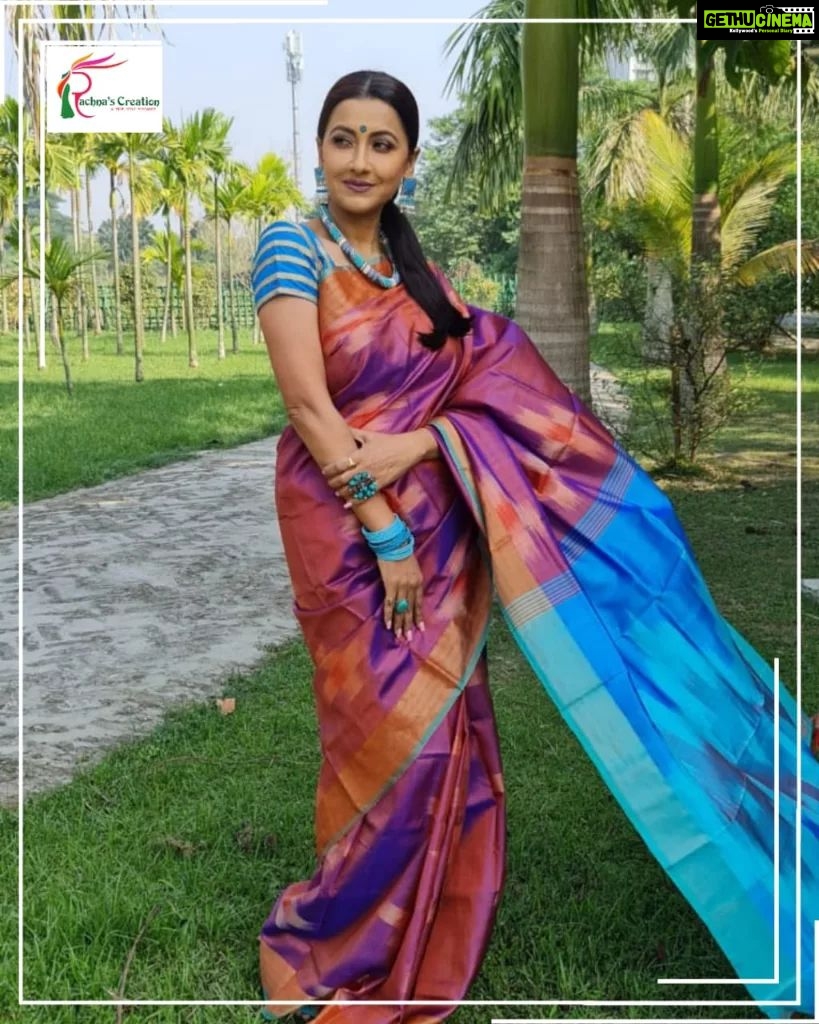 Rachna Banerjee Instagram - Exquisite elegance meets stunning prints. Embrace the rich and graceful of 𝐏𝐮𝐫𝐞 𝐊𝐚𝐭𝐚𝐧 𝐒𝐢𝐥𝐤 𝐰𝐢𝐭𝐡 𝐈𝐤𝐤𝐚𝐭 𝐏𝐫𝐢𝐧𝐭 curated exclusively by Rachna's Creation! 𝐖𝐡𝐚𝐭𝐬𝐚𝐩𝐩 𝐨𝐧 𝟗𝟖𝟑𝟏𝟎𝟑𝟓𝟔𝟔𝟕 𝐭𝐨 𝐨𝐫𝐝𝐞𝐫. #RachnaBanerjee #RachnasCreation #actor #entrepreneur #Fashion #Saree #WeddingCollection #fashion #saree #womenswear #kolkata #mumbai #delhi #chennai #bangalore #hyderabad #joy #KatanSilk #Silk #IndianWeaves #WeavesOfIndia #IndianAttire #KatanSilk #IkkatPrint