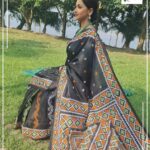 Rachna Banerjee Instagram – Exquisite elegance meets intricate craftsmanship.  Embrace the rich heritage and grace of embroidery! Grab this gorgeous 𝐊𝐚𝐭𝐚𝐧 𝐒𝐢𝐥𝐤 𝐰𝐢𝐭𝐡 𝐢𝐧𝐭𝐫𝐢𝐜𝐚𝐭𝐞 𝐆𝐮𝐣𝐫𝐚𝐭𝐢 𝐒𝐭𝐢𝐭𝐜𝐡!
𝐖𝐡𝐚𝐭𝐬𝐚𝐩𝐩 𝐨𝐧 𝟗𝟖𝟑𝟏𝟎𝟑𝟓𝟔𝟔𝟕 𝐭𝐨 𝐨𝐫𝐝𝐞𝐫.

#RachnaBanerjee #RachnasCreation #actor #entrepreneur #Fashion #Saree  #WeddingCollection #fashion #saree #womenswear #kolkata #mumbai #delhi #chennai #bangalore #hyderabad #joy #KatanSilk #Silk #IndianWeaves #WeavesOfIndia #IndianAttire #GujratiStitch #Embroidery
