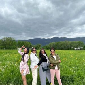 Rachna Banerjee Instagram - Breathtaking natural scenery..
Pedestrian zones and parks makes Sarajevo a pleasant n unique place .

#RachnaBanerjee #actress #entrepreneur #travel #instagram #instapostoftheday #instagood #europe #travelphotography #lovefortravel #lovethenature🍃🍂🌿🌳😍 #vacation #goodvibes #goodtime