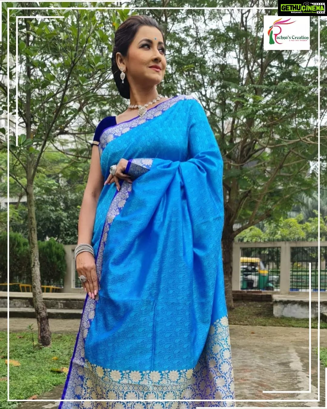 Rachna Banerjee Instagram - A Benarasi never goes out of fashion. Grab this gorgeous ๐๐๐ง๐๐ก๐ฎ๐ข ๐๐๐ง๐๐ซ๐๐ฌ๐ข ๐ฌ๐๐ซ๐๐ from Varanasi curated exclusively by Rachna's Creation! ๐๐ก๐๐ญ๐ฌ๐๐ฉ๐ฉ ๐จ๐ง ๐๐๐๐๐๐๐๐๐๐ ๐ญ๐จ ๐จ๐ซ๐๐๐ซ. #RachnaBanerjee #RachnasCreation #actor #entrepreneur #Fashion #Saree #WeddingCollection #fashion #saree #womenswear #kolkata #mumbai #delhi #chennai #bangalore #hyderabad #shopnow #ordernow #buynow #Benarasi #Varanasi