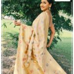 Rachna Banerjee Instagram – The intricate Katan Benarasi is surely a show stopper for its rich weave and gorgeous thread work made out of pure silk threads. A #MUSTBUY!! 
🟢শাড়ী টাইপ : কাতান বেনারসী সিল্ক শাড়ী 🛒#ShopNow from Rachna’s Creation! 
🙌🏻Care: dry wash 📲𝐖𝐡𝐚𝐭𝐬𝐚𝐩𝐩 𝐨𝐧 𝟗𝟖𝟑𝟏𝟎𝟑𝟓𝟔𝟔𝟕 𝐭𝐨 𝐨𝐫𝐝𝐞𝐫
#RachnaBanerjee #Fashion
#katansilk #katanbenarasi #Saree #IndianAttire #EthnicWear #EthnicAttire #Traditional #Fashionista #Style #StayStylish #StayFashionable #StyleStatement #OrderNow #BuyNow #Entrepreneur #Shopping #OnlineShopping #fashion #potd #ootd #ootdfashion #likeforlikes #lifestyle #india #facebookpost #Instagram