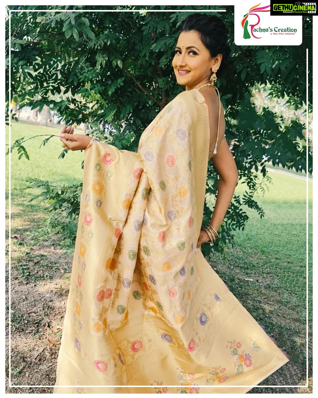 Rachna Banerjee Instagram - The intricate Katan Benarasi is surely a show stopper for its rich weave and gorgeous thread work made out of pure silk threads. A #MUSTBUY!! π’ΰ¦Άΰ¦Ύΰ§ΰ§ ΰ¦ΰ¦Ύΰ¦ΰ¦ͺ : ΰ¦ΰ¦Ύΰ¦€ΰ¦Ύΰ¦¨ বΰ§ΰ¦¨ΰ¦Ύΰ¦°ΰ¦Έΰ§ সিলΰ§ΰ¦ ΰ¦Άΰ¦Ύΰ§ΰ§ π#ShopNow from Rachna's Creation! ππ»Care: dry wash π²ππ‘πππ¬ππ©π© π¨π§ ππππππππππ ππ¨ π¨π«πππ« #RachnaBanerjee #Fashion #katansilk #katanbenarasi #Saree #IndianAttire #EthnicWear #EthnicAttire #Traditional #Fashionista #Style #StayStylish #StayFashionable #StyleStatement #OrderNow #BuyNow #Entrepreneur #Shopping #OnlineShopping #fashion #potd #ootd #ootdfashion #likeforlikes #lifestyle #india #facebookpost #Instagram