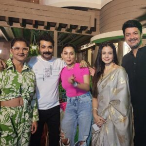 Rachna Banerjee Instagram - The most Dashing❤️ Handsome❤️ Charming❤️ Hero 
Thank you @prosenstar for the lovely evening...had a great time.
You are evergreen as always...
You have again proved it that 
LIFE STARTS AFTER 50
God bless you always
Love you always 💓 
Good to see my friends @senguptajisshu
@yourkoel
@mimichakraborty @ruman_ganguly

 #RachnaBanerjee #actress #entrepreneur #businesswomen #instagood #instalike #instagram #instapostoftheday #memories #goodvibes #goodtime #like #like4like #likesforlikesback #likeforfollow #follow #followers