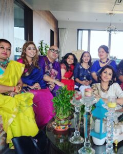 Rachna Banerjee Instagram - Subho Sosti Adda with our Girl Gang...
Khawadawa n golpo...
Aar ki chai😝🤪

#RachnaBanerjee #actress #entrepreneur #pujo #pujovibes #pujoadda #pujoeshegeche #instagood #instadaily #instapostoftheday #instagood #instalike #instagram #postoftheday #post #like #likesforlikesback #followforfollowback #follow  #goodtime #goodvibes