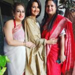 Rachna Banerjee Instagram - Subho Sosti Adda with our Girl Gang... Khawadawa n golpo... Aar ki chai😝🤪 #RachnaBanerjee #actress #entrepreneur #pujo #pujovibes #pujoadda #pujoeshegeche #instagood #instadaily #instapostoftheday #instagood #instalike #instagram #postoftheday #post #like #likesforlikesback #followforfollowback #follow #goodtime #goodvibes