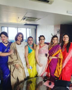 Rachna Banerjee Instagram - Subho Sosti Adda with our Girl Gang...
Khawadawa n golpo...
Aar ki chai😝🤪

#RachnaBanerjee #actress #entrepreneur #pujo #pujovibes #pujoadda #pujoeshegeche #instagood #instadaily #instapostoftheday #instagood #instalike #instagram #postoftheday #post #like #likesforlikesback #followforfollowback #follow  #goodtime #goodvibes