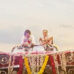 Radhika Preeti Instagram – Immerse yourself in the magic of #OyyariOyyari from #80sBuildup 🎉💞

Out Now🔗 https://youtu.be/VtLUhOhL5LI

#80sBuildupFromTomorrow in Cinemas Worldwide 🎟️

@studiogreen_official @kegnanavelraja @nehagnanavelraja @santa_santhanam @kalyankumar_director @iamradhikapreethi @the_ksravikumar @munish_kanth_official @redin_kingsley @mansoor_alikhan_offl @thangadurai_actor @kumkiashvin @actorcoolsureshcool @ghibranofficial @jacob_cinematographer @ms_editor27 @crayonmedia_vfxstudio @jungleemusicsouth @sakthifilmfactory @sakthivelan_b @sathish_pro @digitallynow