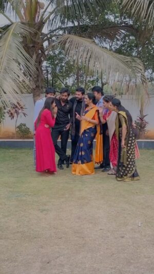 Raksha Gowda Instagram - TOGETHER WE SHINE BRIGHTER 
 
#guppedanthamanasu starts #today #shooting #fun #reels #funreels #telugureels #love #team #fam #starmaa @starmaa #gamarmy #mukesh #skr #raksha @kirann_kanth @_mukesh_gowda5 @navabharath_balaji @jyorai4official @madhavivootla