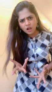 Raksha Gowda Instagram - Was I wrong ? @jyorai4official 🤔🙄 #reels#shootmode #Funtime #freetime #gratitude #funnyvideos #laugh #innocentgirl #headache #hindireels