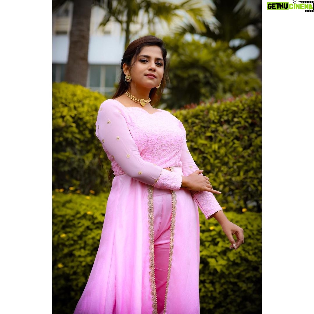 Raksha Gowda Instagram - Wishing you all a very happy Diwali 🪔 Outfit @kurivicouture Jewellery @riha_fashion_jewellary