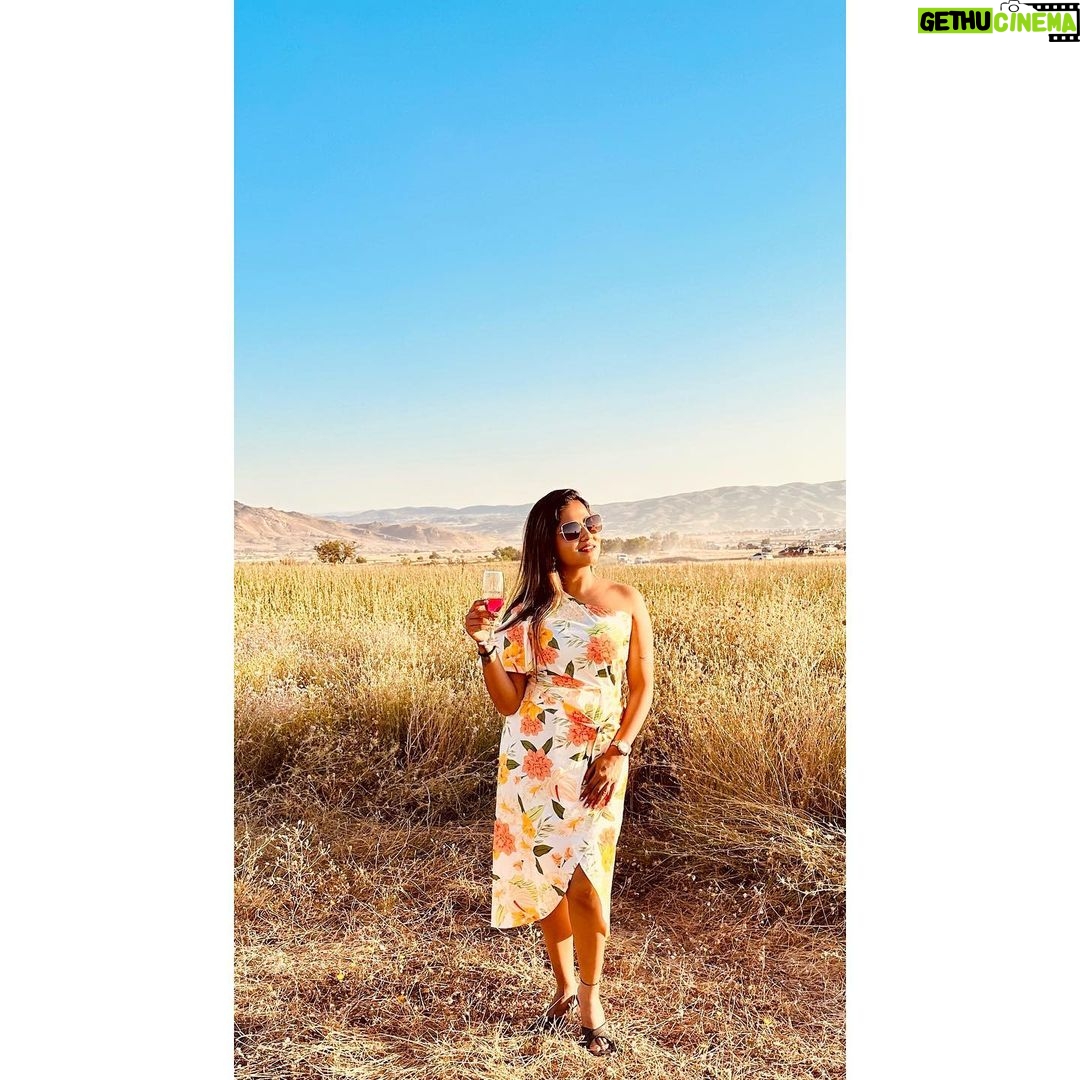 Raksha Gowda Instagram - Roses are red Violets are blue Oh, this hot air balloons symphony, I will never get over you 💕 Cappadocia / Türkiye