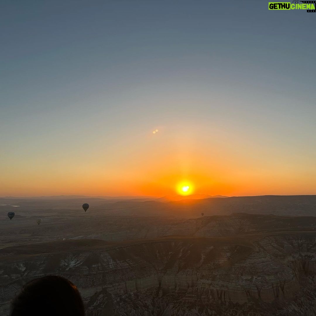 Raksha Gowda Instagram - Roses are red Violets are blue Oh, this hot air balloons symphony, I will never get over you 💕 Cappadocia / Türkiye