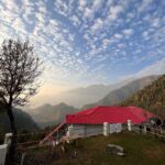 Rashmi Agdekar Instagram - Woke up thinking , “ पहाड़ों मे shift हो जाऊँ क्या ! “ 😅 #wanderlust #themountainsarecalling #incredibleindia