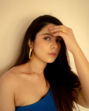 Rashmi Agdekar Instagram - 👀 
💙

📸 by @smritimdutta 
On Styling - @its_mariyamm 
On Hair - @hairbyprem 
On makeup - @shreeyasalvi_ 
Outfit - @freakinsindia 
Jewellery- @sianofficial_ 

#actress #portrait #photoshoot #instadaily