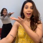 Rashmi Agdekar Instagram – Wake up and Makeup ! 💛

Face and energy transformed by @ritikaturakhia01 ✨

#reelitfeelit #makeup #shootlife #skincare #actress #instareels