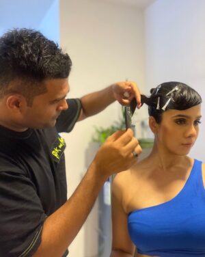 Rashmi Agdekar Instagram - *meows in 1920s american gangster *💙

#hairstyle #hairstyleinspo #editorial #photoshoot #actress #teamwork