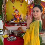 Rashmi Agdekar Instagram – प्रथम तुला वंदितो कृपाळा
गजानना गणराया 🙏🏼🌺

.
May Bappa bless us all with wisdom ,prosperity and happiness ✨

#ganpatibappamorya