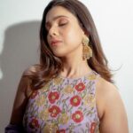 Rashmi Agdekar Instagram - Mood: Extra ✨ 📸- @smritimdutta Outfit - @ease_kv Jewellery- @aquamarine_jewellery @sangeetaboochra