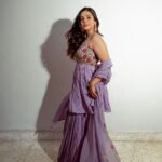 Rashmi Agdekar Instagram - Another day Another hue of purple #lilac 💜 📸- @smritimdutta Outfit - @ease_kv Jewellery- @aquamarine_jewellery @sangeetaboochra ✨