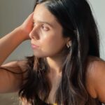 Rashmi Agdekar Instagram – sunset, sunflower and skills of @pranati_rai_prakash 📸💛

Thank you for a lovely evening  Pranati 🌻

#femalegaze #goldenhour
