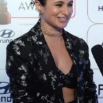 Rasika Dugal Instagram - #RasikaDugal reveals her favourite OTT picks and more at the #FilmfareOTTAwards2023 co-powered by Hyundai Motor India, Ajio and Film Bandhu - Government of Uttar Pradesh, in association with Fura Gems and ITC Fiama. 🖤