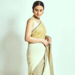 Rasika Dugal Instagram – 🕊️

Outfit: @anavila_m 
Jewellery: @motifsbysurabhididwania 
MUA: @mayura_makeup_hair 
Styling: @who_wore_what_when 
📸: @sagarmohite96