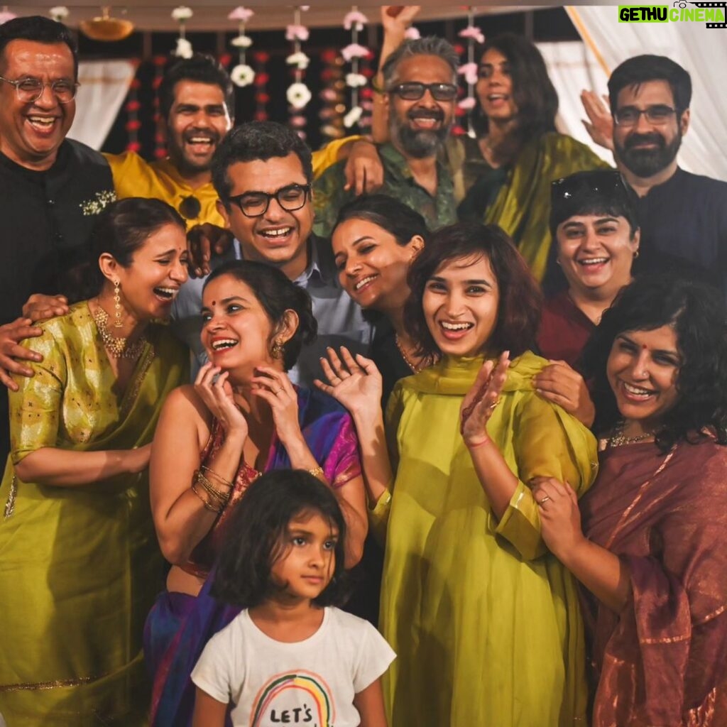Rasika Dugal Instagram - In my groove when with my tribe 😊. A night spent dancing to good Punjabi music, eating garam chola kulcha and giggling endlessly... is a night to remember. Congratulations Bhakti and Brian. Such a fun fun wedding ❤. @bea_pea @briannewham Thanks @pajamatots for capturing these moments (and, in fact, making some of them happen #AppuGhar 😂). Full marks for the groupfie attempt guys! @siddharththakur @enjay29 @mukulchadda @adtee_seshu @rehana__munir @appukhera @avehimenon @deepakyen #NaveenNair #FaizaAhmadKhan. Missed you @thomascherian Also, I am still tripping on #excuses @ap.dhillxn