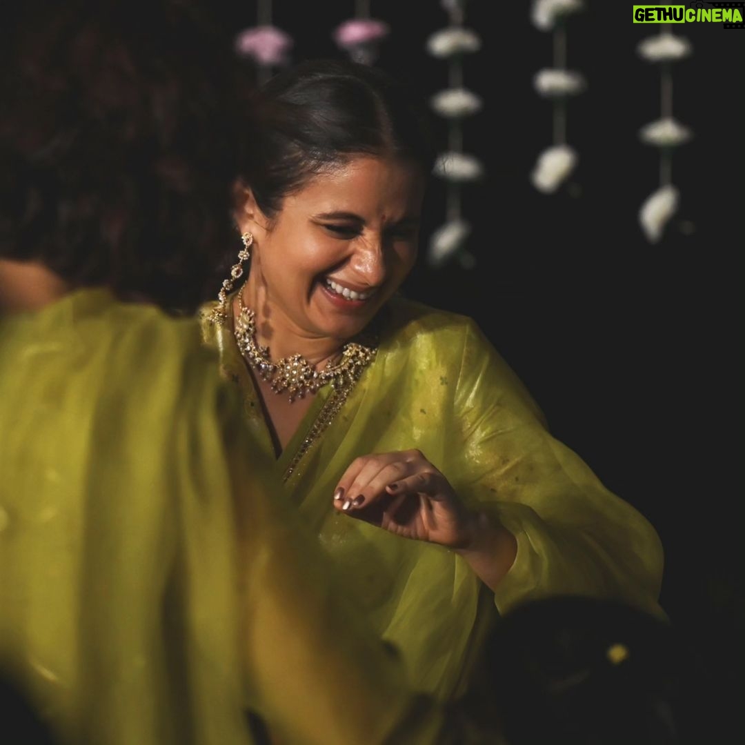 Rasika Dugal Instagram - In my groove when with my tribe π. A night spent dancing to good Punjabi music, eating garam chola kulcha and giggling endlessly... is a night to remember. Congratulations Bhakti and Brian. Such a fun fun wedding β€οΈ. @bea_pea @briannewham Thanks @pajamatots for capturing these moments (and, in fact, making some of them happen #AppuGhar π). Full marks for the groupfie attempt guys! @siddharththakur @enjay29 @mukulchadda @adtee_seshu @rehana__munir @appukhera @avehimenon @deepakyen #NaveenNair #FaizaAhmadKhan. Missed you @thomascherian Also, I am still tripping on #excuses @ap.dhillxn