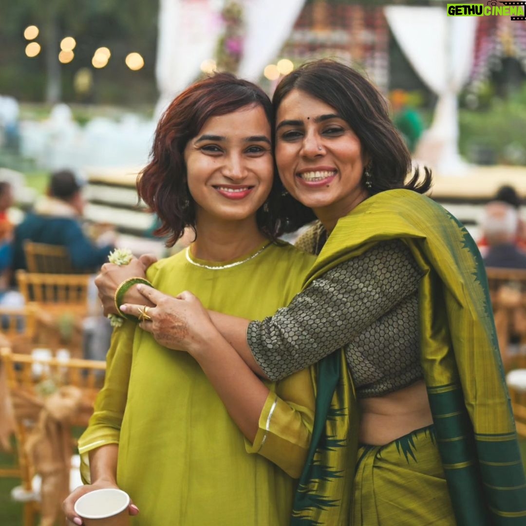 Rasika Dugal Instagram - In my groove when with my tribe π. A night spent dancing to good Punjabi music, eating garam chola kulcha and giggling endlessly... is a night to remember. Congratulations Bhakti and Brian. Such a fun fun wedding β€οΈ. @bea_pea @briannewham Thanks @pajamatots for capturing these moments (and, in fact, making some of them happen #AppuGhar π). Full marks for the groupfie attempt guys! @siddharththakur @enjay29 @mukulchadda @adtee_seshu @rehana__munir @appukhera @avehimenon @deepakyen #NaveenNair #FaizaAhmadKhan. Missed you @thomascherian Also, I am still tripping on #excuses @ap.dhillxn