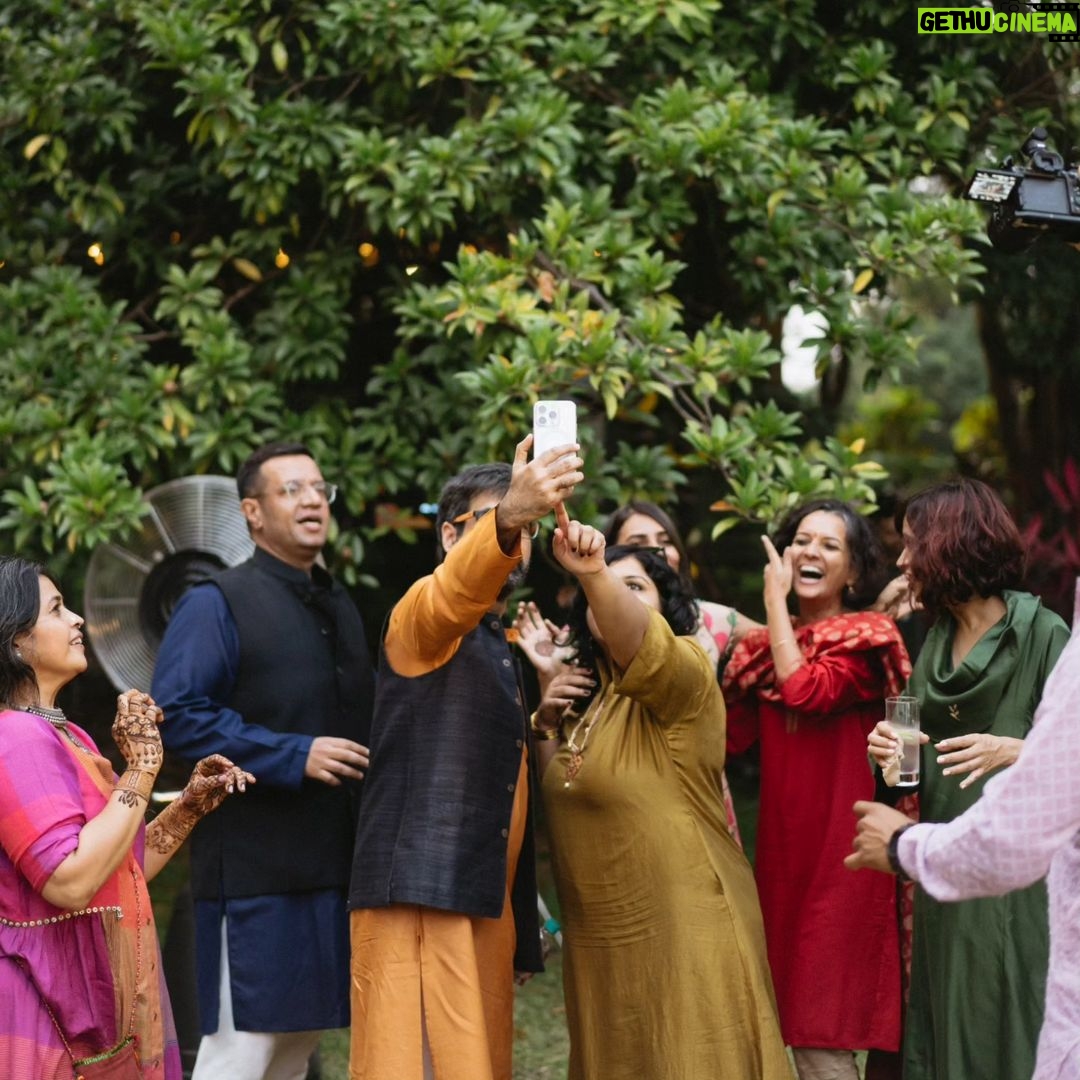 Rasika Dugal Instagram - In my groove when with my tribe 😊. A night spent dancing to good Punjabi music, eating garam chola kulcha and giggling endlessly... is a night to remember. Congratulations Bhakti and Brian. Such a fun fun wedding ❤️. @bea_pea @briannewham Thanks @pajamatots for capturing these moments (and, in fact, making some of them happen #AppuGhar 😂). Full marks for the groupfie attempt guys! @siddharththakur @enjay29 @mukulchadda @adtee_seshu @rehana__munir @appukhera @avehimenon @deepakyen #NaveenNair #FaizaAhmadKhan. Missed you @thomascherian Also, I am still tripping on #excuses @ap.dhillxn